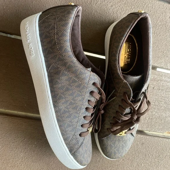 ✨BRAND NEW✨Michael Kors Women’s Brown Monogram Sneakers Size 9.5 - Picture 7 of 9